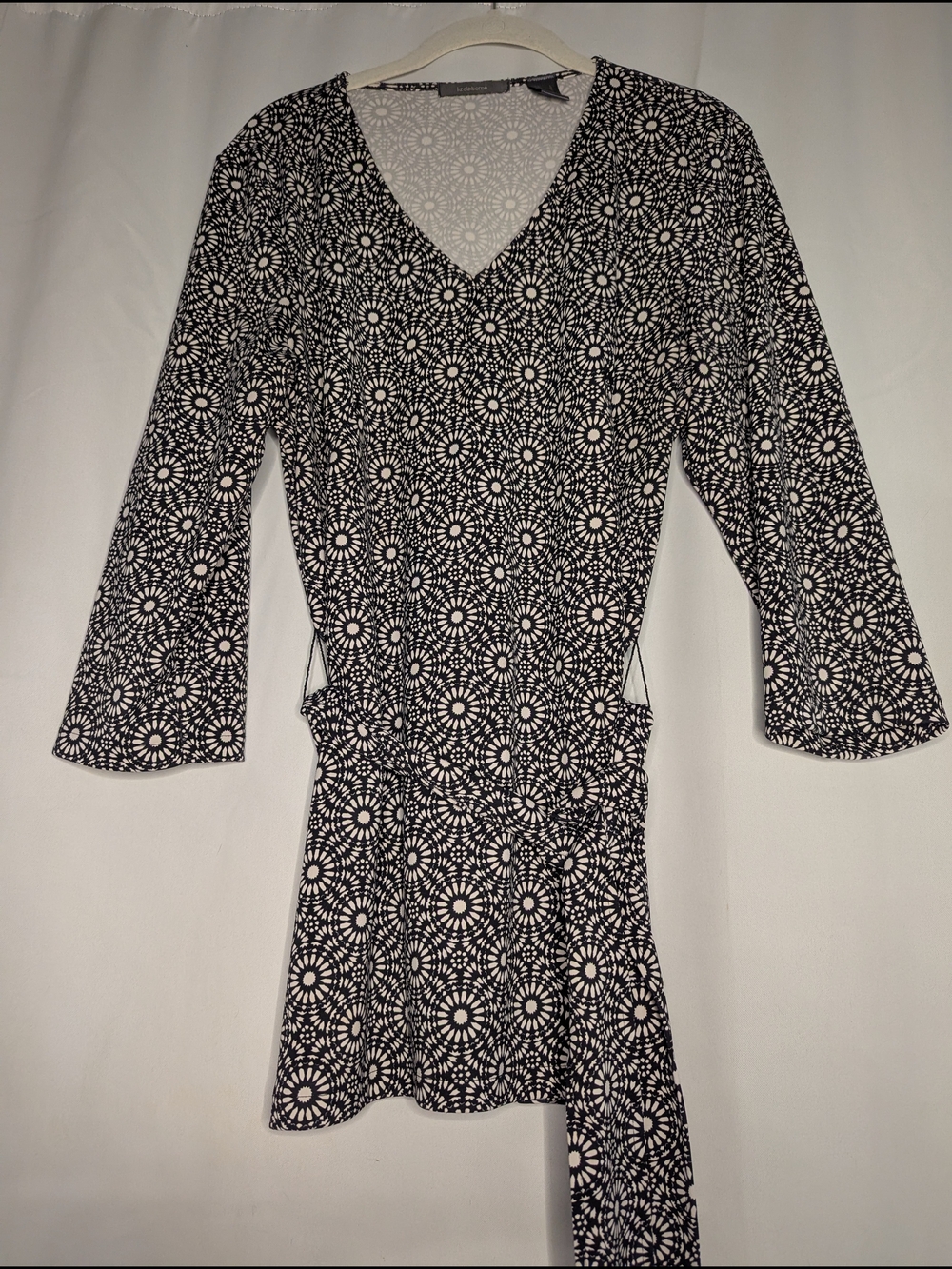 Liz Claiborne Black and White Floral V-Neck Wrap Shirt